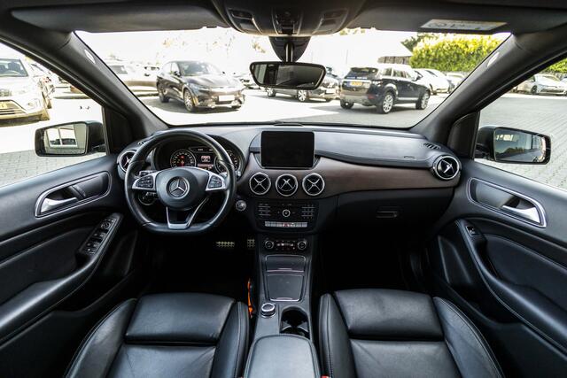 Mercedes-Benz B-KLASSE 200 Prestige AMG | Pano | Leder | Camera