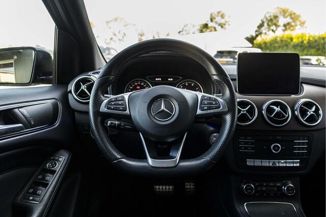 Mercedes-Benz B-KLASSE 200 Prestige AMG | Pano | Leder | Camera