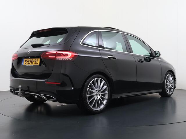 Mercedes-Benz B-KLASSE 180 AMG Line | Trekhaak | Pano | Sfeerverlichting