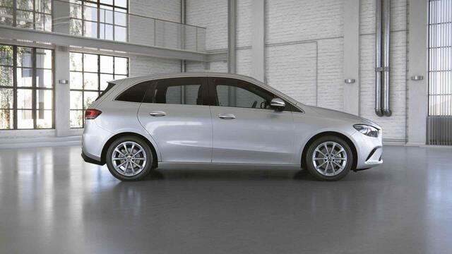 Mercedes-Benz B-KLASSE 180 | Panoramadak | Widescreen | Stoelverwarming | 360 camera | Verwarmd stuur |