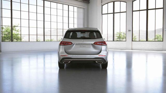 Mercedes-Benz B-KLASSE 180 | Panoramadak | Widescreen | Stoelverwarming | 360 camera | Verwarmd stuur |