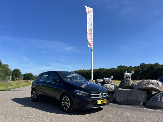 Mercedes-Benz B-KLASSE 180 AUTOMAAT Business Solution 1e EIGENAAR CAMERA CRUISE NAVI ECC LMV