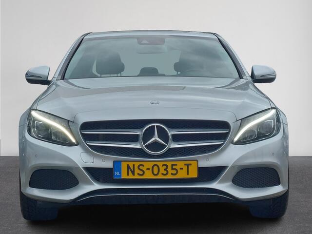 Mercedes-Benz C-KLASSE 180 Prestige Automaat | Garmin® MAP PILOT Navigatie | LED Verlichting | Panoramaschuifdak, Elektrisch | Stoelverwarming | Parkeersensoren | Automatische Airco | 17"Lmv | Halfleer | Sportstoelen ( Vestiging - Vianen) )