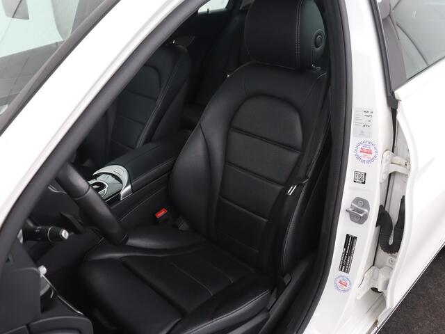 Mercedes-Benz C-KLASSE 300e Avantgarde | Trekhaak | Adaptive cruise | Leder | Stoelverwarming | Carplay | Park Assist
