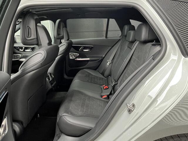 Mercedes-Benz C-KLASSE Estate 300 e Star Edition AMG | Night Pakket | Panoramadak | Burmester 3D Surround Sound | Elektrisch Verstelbare Stoelen + Memory | Dodehoekassistent | Apple CarPlay | Android Auto | Sfeerverlichting | Stoelverwarming | Elektrische Achterklep