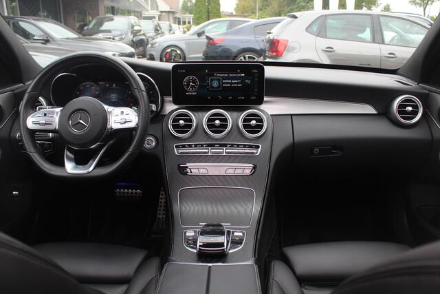 Mercedes-Benz C-KLASSE 180 Business Solution AMG / Trekhaak / Panoramadak / 360Camera / Leder / 18'' / Navigatie / LED Koplampen / Dodehoek / Cruise Control