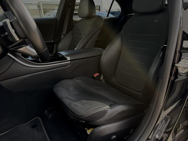 Mercedes-Benz C-KLASSE 180 AMG Line BTW/Fabrieksgarantie/Sfeerverl./360