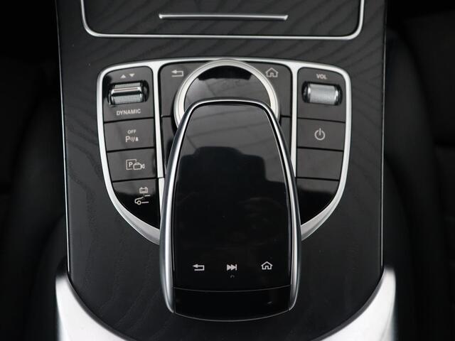 Mercedes-Benz C-KLASSE Estate 300 e Business Solution AMG Limited | Panoramadak | Trekhaak | Cruise Control | 360 Camera | Stoelverwarming | Carplay | Sfeerverlichting | PHEV | Elektrische Achterklep