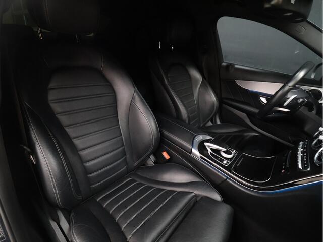 Mercedes-Benz C-KLASSE 200 AMG Sport Night pakket [CAMERA, VOL LEDER, LEDVERLICHTING, STOELVERWARMING, PDC V+A, BLUETOOTH, CRUISE, CLIMATE, NIEUWSTAAT]