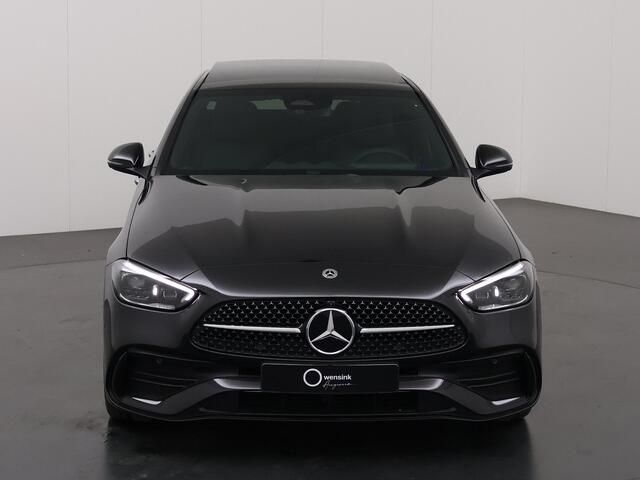 Mercedes-Benz C-KLASSE 180 Star Edtion AMG-line | AMG Pakket | Panoramadak | Elektrische Stoelen met Memory | Sfeerverlichting | 360 Camera | Dodehoek Detectie |