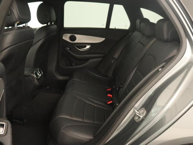 Mercedes-Benz C-KLASSE 180 AMG | Leder | Stoelverwarming | Full LED | Camera | Park Assist | Navigatie | Bluetooth