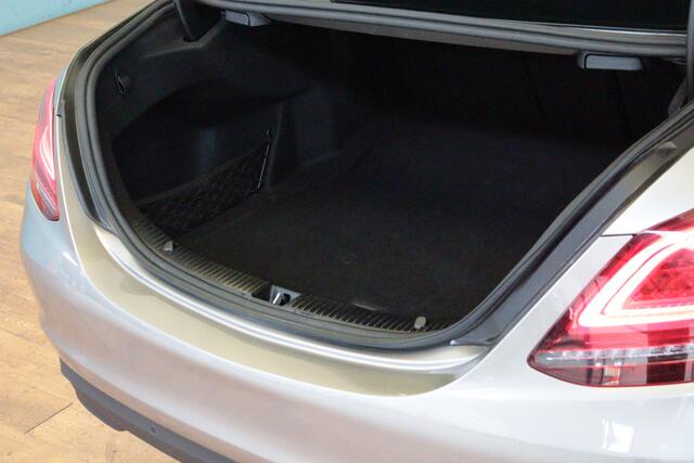 Mercedes-Benz C-KLASSE 180 Business Solution Automaat | NAVI | CLIMA | CAMERA + PDC | CRUISE | STOELVERW |