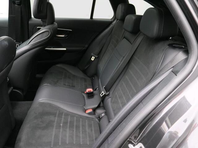 Mercedes-Benz C-KLASSE Estate 180 Star Edition AMG Line AMG Line | Panorama Schif-Kanteldak | Trekhaak | Memory voorstoelen. Inclusief 24 maanden Mercedes-Benz Certified garantie voor Europa.