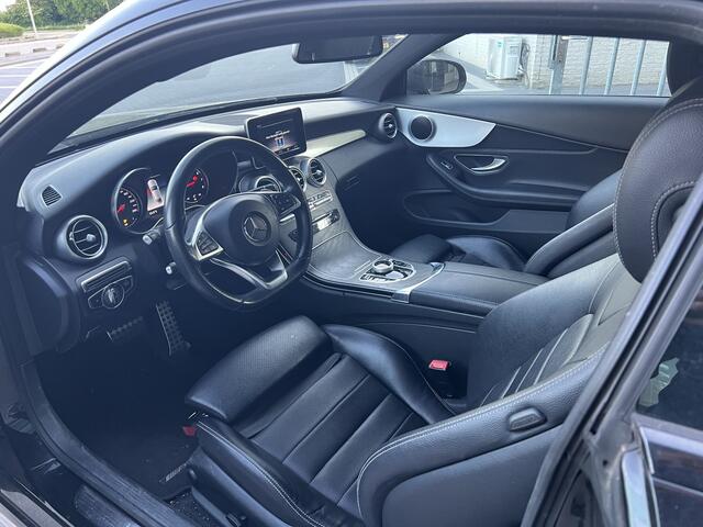 Mercedes-Benz C-KLASSE Coupé 180 Premium Plus AMG | AUTOMAAT | LEDER | CAMERA | NAVI | CRUISE CONTROL | CLIMATE CONTROL | PDC V+A | LMV 19'' | LED | BLUETOOTH