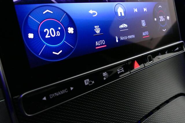 Mercedes-Benz C-KLASSE 300 e AMG Line / C63S AMG Diffuser / Panamericana Grill / Panoramadak / Massage stoelen / Stoelverwarm- & koeling / Ambienteverlichting Premium / Elektr. verstelbare voorstoelen + memory / Apple Carplay - Android Auto / Head-up Display / Stuurwiel verwarm