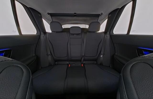 Mercedes-Benz C-KLASSE Estate 300 de 4MATIC Plug-in Hybrid Avantgarde Panorama Schuifdak Camera LED Memory Stuurverwarming Stoelverwarming