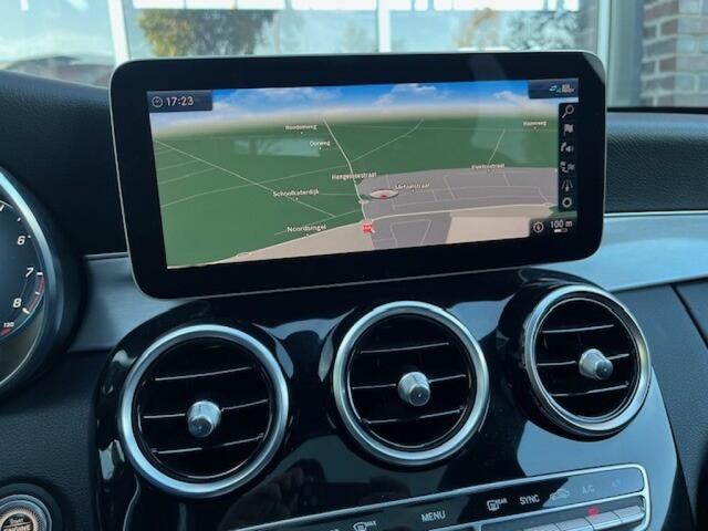 Mercedes-Benz C-KLASSE 300 T. AUT. - AMG - PANO - BURMESTER - 19 INCH