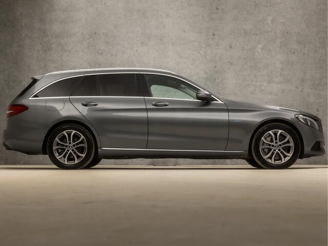 Mercedes-Benz C-KLASSE Estate 350 e AMG Sport 279Pk Automaat (NAVIGATIE, LUCHTVERING, LEDER, STOELVERWARMING, ELEK SPORTSTOELEN, GETINT GLAS, CAMERA, SFEERVERLICHTING)