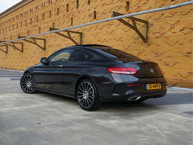 Mercedes-Benz C-KLASSE Coupé 300 AMG l Burmester l Pano l 360° l LED l Night