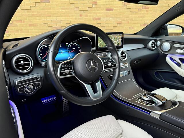 Mercedes-Benz C-KLASSE Coupé 300 AMG l Burmester l Pano l 360° l LED l Night