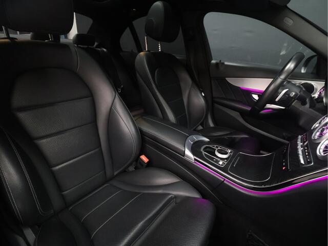 Mercedes-Benz C-KLASSE 180 AMG Sport [SCHUIFKANTELDAK, SFEERVERLICHTING, APPLE CARPLAY, ANDROID, CAMERA, STOELVERWARMING, VOL LEDER, CRUISE, CLIMATE, NIEUWSTAAT]