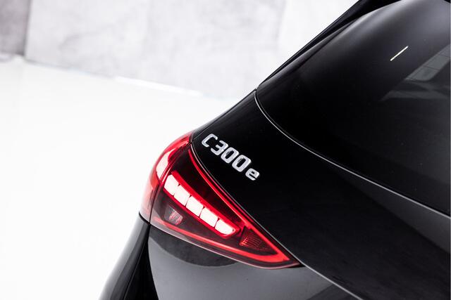 Mercedes-Benz C-KLASSE Estate 300 e AMG Line | Pano | Night | Sfeerverlichting | Leder