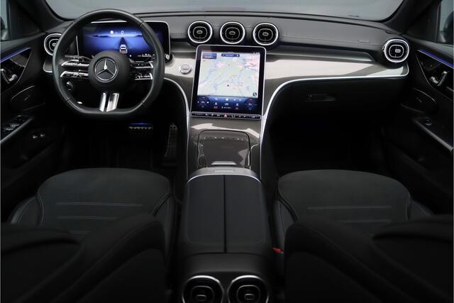 Mercedes-Benz C-KLASSE Estate 300 e AMG Line | Panoramadak | Distronic | Trekhaak | Memory | Sfeerverlichting Premium | Stoelverwarming | Nightpakket | Camera | Dodehoekassistent |