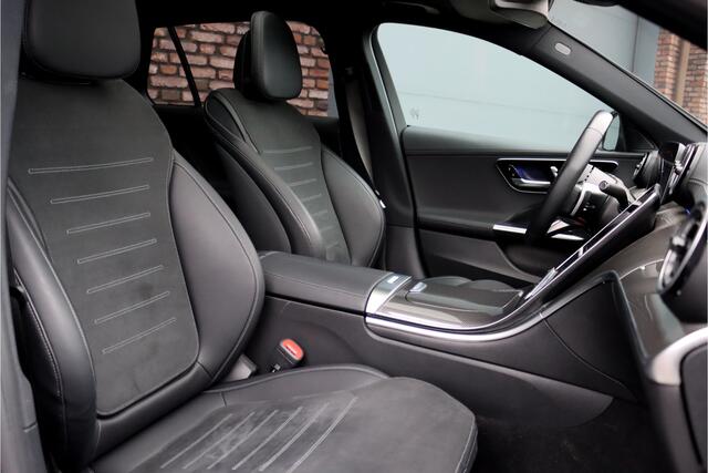 Mercedes-Benz C-KLASSE Estate 300 e AMG Line | Panoramadak | Distronic | Trekhaak | Memory | Sfeerverlichting Premium | Stoelverwarming | Nightpakket | Camera | Dodehoekassistent |