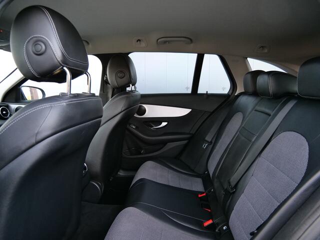 Mercedes-Benz C-KLASSE Estate 180 Business Solution 157 Pk Automaat Navigatie / Camera / DAB / Sfeerverlichting