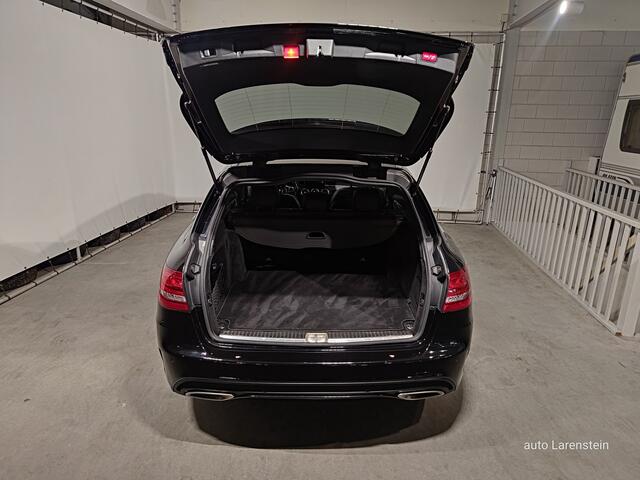Mercedes-Benz C-KLASSE Estate 200 184pk AMG Sport Edition+ 4-Matic / Burmester / Pano.dak / Leer / Elektr.A.Klep / Navi / Night-pack / Trekhaak elektr. af fabriek
