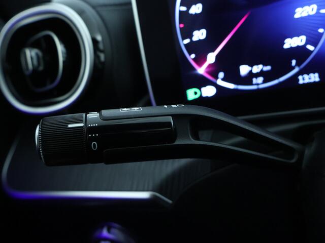 Mercedes-Benz C-KLASSE 300 e AMG Nightpakket | Panorama Dak | Memory | Dode Hoek Ass | 360 gr Camera | Stuur- en Stoelverwarming | Sfeerverlichting | Inclusief 24 maanden MB Certified garantie voor Europa.