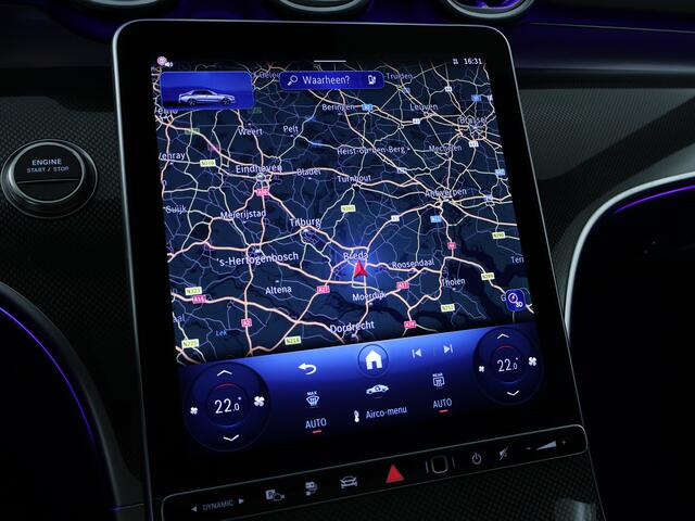 Mercedes-Benz C-KLASSE 300 e Business Solution AMG | Trekhaak | Panoramadak | Burmester Audio | Head Up | Dode Hoek Ass. | 360 gr Camera || Parkeerpakket met 360°-camera |