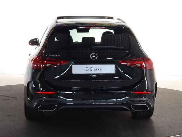 Mercedes-Benz C-KLASSE Estate 300e Business Solution AMG | Panoramaschuifdak | Rijassistentiepakket Plus | Trekhaak | Burmester | DIGITAL LIGHT | Night
