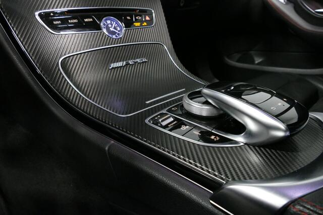 Mercedes-Benz C-KLASSE Estate AMG 43 4MATIC / STAGE 2 / Panoramadak / AMG Performance Sport-uitlaat / AMG Ride Control / Sfeerverlichting / LED High Performance / Achteruitrijcamera / Apple Carplay - Android Auto / 19'' LMV / PDC V+A / Alarm Klasse V / Elektr. bedienbare achter