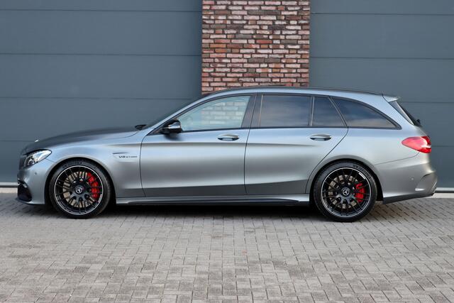 Mercedes-Benz C-KLASSE Estate AMG 63 S | 510pk | Distronic+ | Memory | Burmester | AMG Drivers Package | Stoelventilatie | Panoramadak | Trekhaak | HUD | Surround Camera | Nightpakket | Schakelbare Uitlaat |