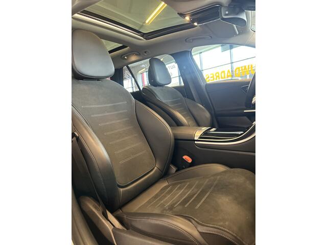 Mercedes-Benz C-KLASSE Estate 180 AMG Line | Panoramadak | Sfeerverlichting | Achteruitrijcamera | Cruise control | Adaptief onderstel | Lane assist | Dodehoeksdetectie | Stoelverwarming | Apple carplay