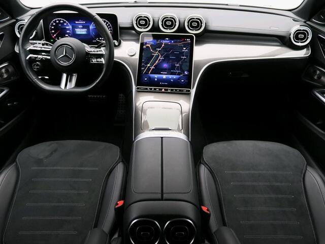 Mercedes-Benz C-KLASSE Estate 300 e AMG Plug-In Hybride AMG Line | Night Pakket | Panorama Schuif-Kanteldak | Alarm Klasse 3 | KeyLess-Go | Easy Pack Achterklep. Inclusief 48 maanden Mercedes-Benz Certified garantie voor Europa.