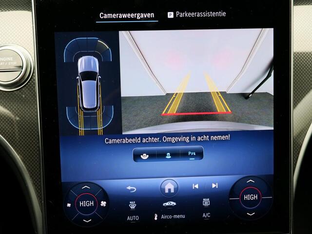 Mercedes-Benz C-KLASSE Estate 300 e AMG Plug-In Hybride AMG Line | Night Pakket | Panorama Schuif-Kanteldak | Alarm Klasse 3 | KeyLess-Go | Easy Pack Achterklep. Inclusief 48 maanden Mercedes-Benz Certified garantie voor Europa.