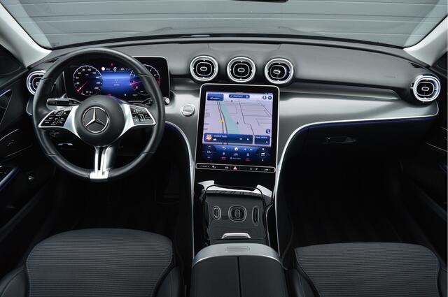 Mercedes-Benz C-KLASSE 180 Luxury Line | ACC | CAMERA | SFEERVERLICHTING | CARPLAY | DAB |