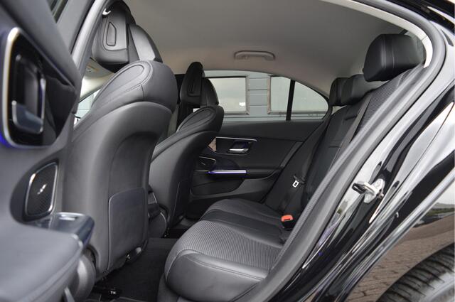 Mercedes-Benz C-KLASSE 180 Luxury Line | ACC | CAMERA | SFEERVERLICHTING | CARPLAY | DAB |