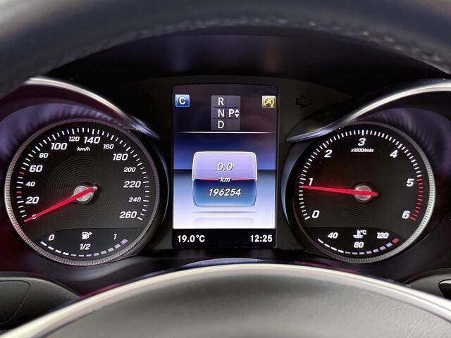 Mercedes-Benz C-KLASSE 180 CDI Sport Edition AMG Styling Panoramadak Automaat Stoelverwarming Navigatie