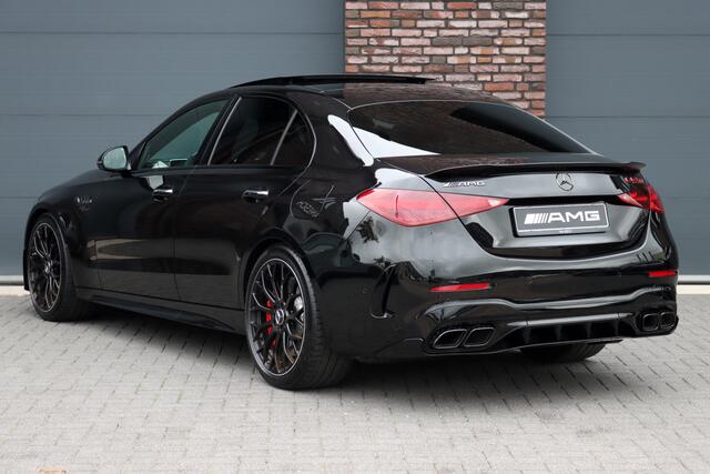 Mercedes-Benz C-KLASSE AMG 63 S E Performance | 680 pk | Achterasbesturing | AMG Drivers Package | Distronic+ | Memory | Burmester | AMG Performance Stoelen | AMG-Aero Pakket | HUD | Digital Light |
