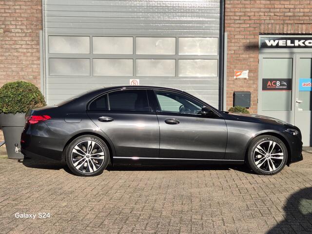 Mercedes-Benz C-KLASSE 300 e Business-line Zwart leder / Panoramadak / Burmester. Nieuwstaat!