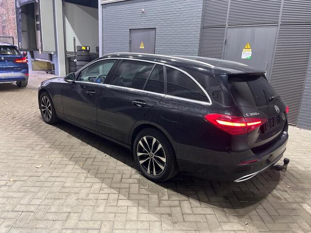 Mercedes-Benz C-KLASSE 300 e Business Line | Trekhaak | ACC | Getint Glas | Camera | Apple Carplay