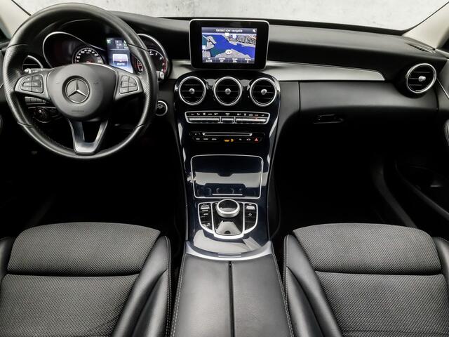 Mercedes-Benz C-KLASSE Estate 350 e AMG Sport 279Pk Automaat (NAVIGATIE, LUCHTVERING, CAMERA, LEDER, GETINT GLAS, SPORTSTOELEN, STOELVERWARMING, SFEERVERLICHTING, NIEUWE APK, NIEUWSTAAT)