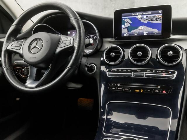 Mercedes-Benz C-KLASSE Estate 350 e AMG Sport 279Pk Automaat (NAVIGATIE, LUCHTVERING, CAMERA, LEDER, GETINT GLAS, SPORTSTOELEN, STOELVERWARMING, SFEERVERLICHTING, NIEUWE APK, NIEUWSTAAT)