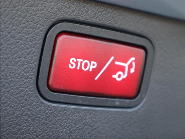 Mercedes-Benz C-KLASSE Estate 300 e Star Edition AMG Line