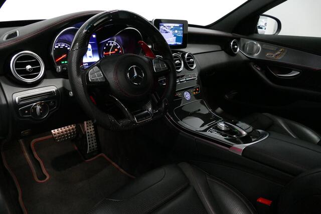 Mercedes-Benz C-KLASSE 180 AMG Line / Orig. Nederlands / C63s AMG Diffuser / Panamericana Grille / Carbon interieurdelen / Burmester Surround Sound / Elektr. verstelbare voorstoelen + memory / Ambienteverlichting / Stoelverwarming / Apple Carplay - Android Auto / 20'' LMV / Ach