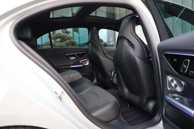 Mercedes-Benz C-KLASSE AMG 63 S E Performance | 680PK | Achterasbesturing | Head-up | Pano | Sfeerverlichting | Schaalstoelen | Keyless-go | Burmester | 2024.