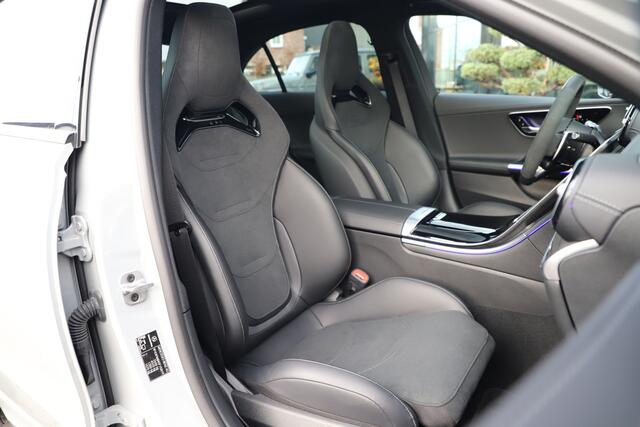 Mercedes-Benz C-KLASSE AMG 63 S E Performance | 680PK | Achterasbesturing | Head-up | Pano | Sfeerverlichting | Schaalstoelen | Keyless-go | Burmester | 2024.